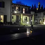 Bed & Breakfast L'Isolo B&B E Case Vacanza Monzambano