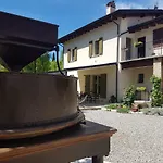 L'Isolo B&B E Case Vacanza Bed & Breakfast 4*
